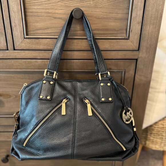 Michael Kors Handbags - Michael Kors Portland Large Black Pebbled Leather Satchel Gold Hardware
